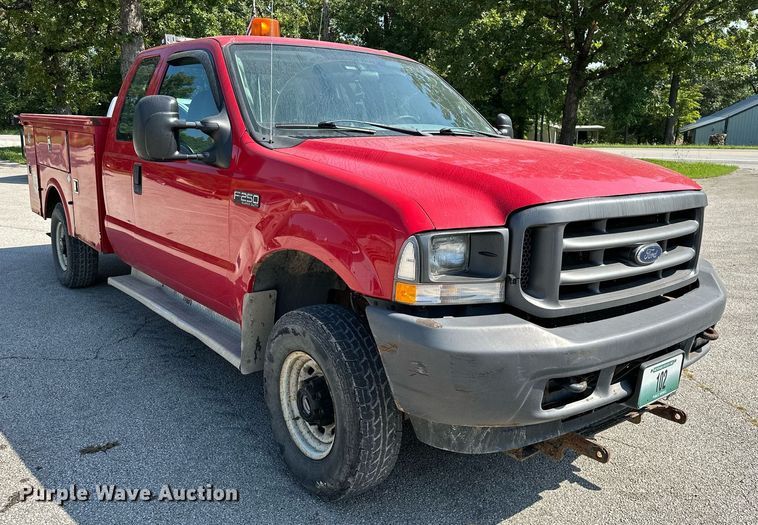 image for item OC9176 2004 Ford F250  Super Duty XL  SuperCab utility bed pickup truck