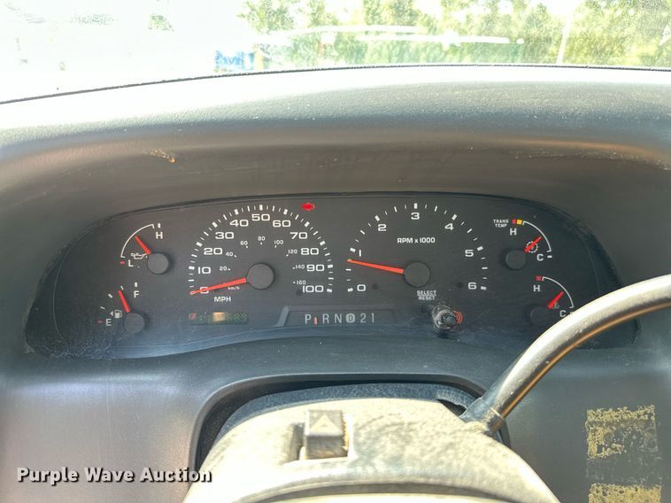 image for item OC9176 2004 Ford F250  Super Duty XL  SuperCab utility bed pickup truck