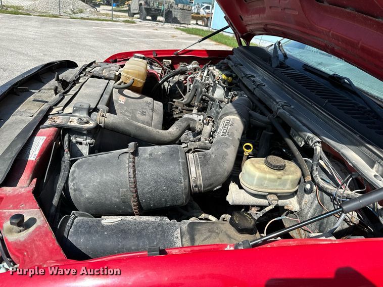 image for item OC9176 2004 Ford F250  Super Duty XL  SuperCab utility bed pickup truck