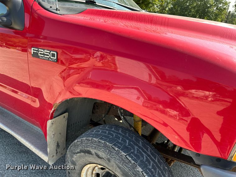 image for item OC9176 2004 Ford F250  Super Duty XL  SuperCab utility bed pickup truck