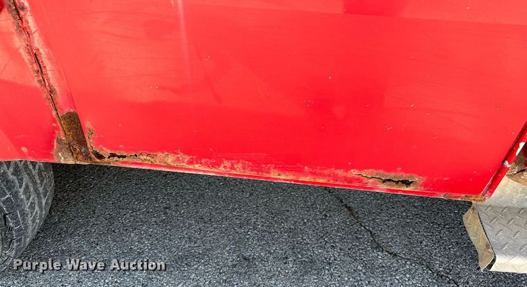 image for item OC9176 2004 Ford F250  Super Duty XL  SuperCab utility bed pickup truck