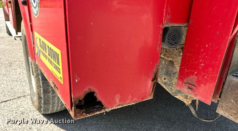 image for item OC9176 2004 Ford F250  Super Duty XL  SuperCab utility bed pickup truck