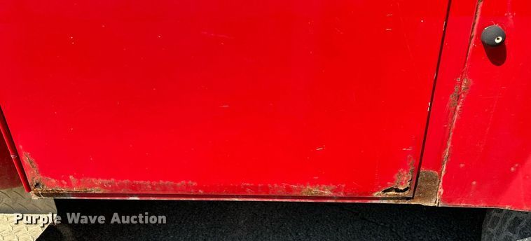 image for item OC9176 2004 Ford F250  Super Duty XL  SuperCab utility bed pickup truck