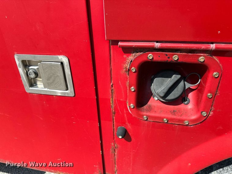 image for item OC9176 2004 Ford F250  Super Duty XL  SuperCab utility bed pickup truck