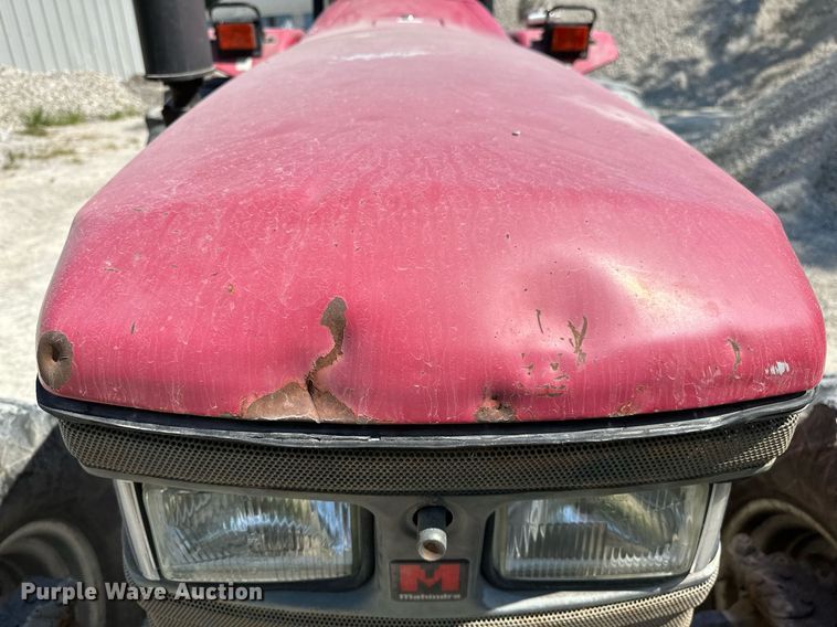 image for item OC9178 2004 Mahindra 6500  MFWD tractor