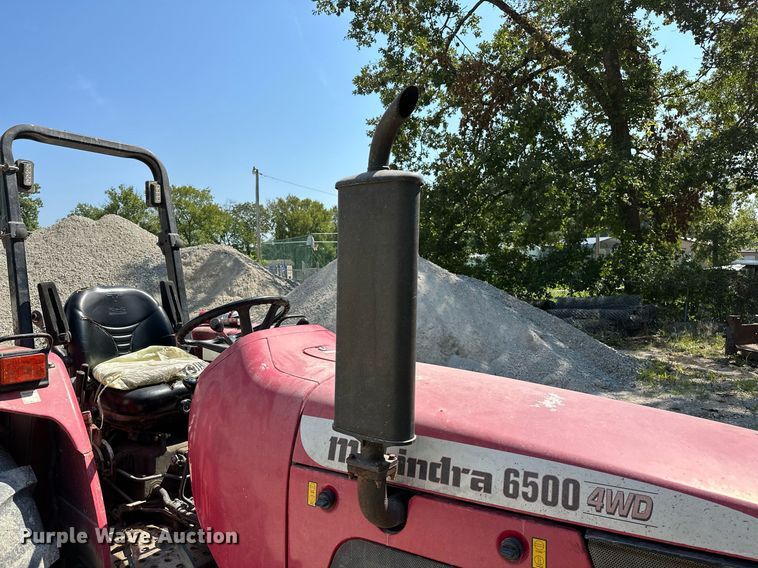 image for item OC9178 2004 Mahindra 6500  MFWD tractor
