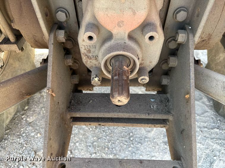 image for item OC9178 2004 Mahindra 6500  MFWD tractor