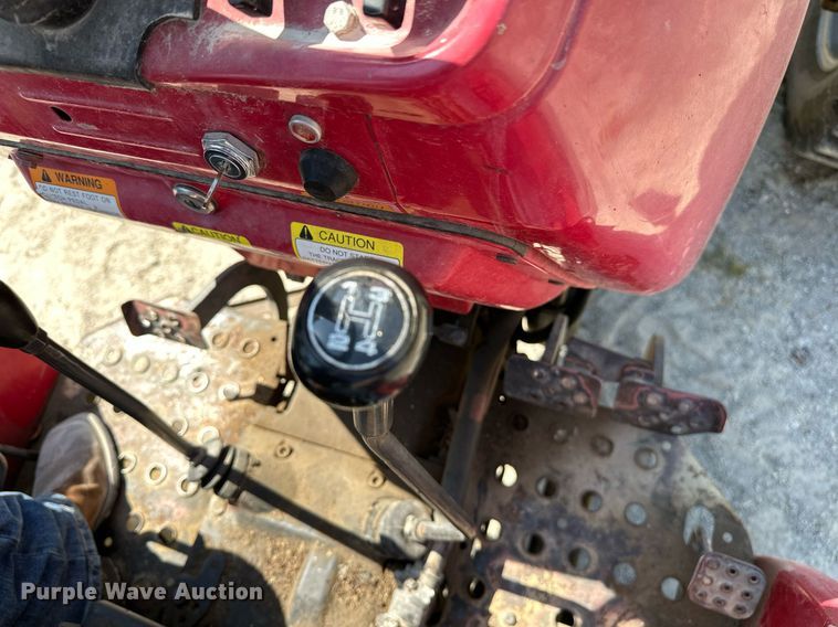 image for item OC9178 2004 Mahindra 6500  MFWD tractor