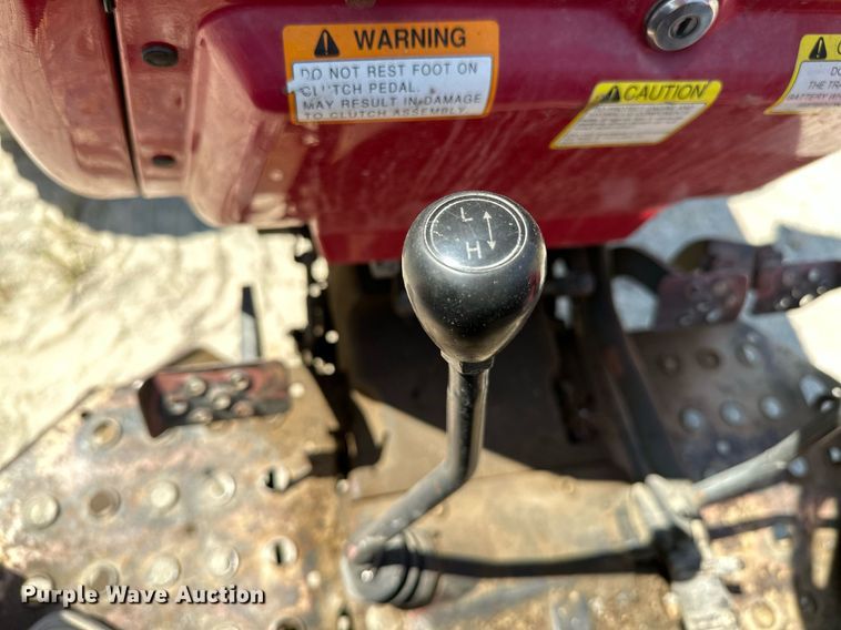 image for item OC9178 2004 Mahindra 6500  MFWD tractor