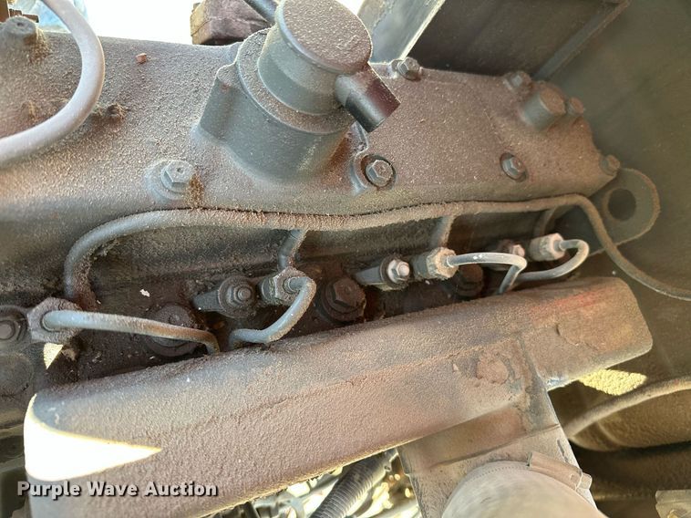 image for item OC9178 2004 Mahindra 6500  MFWD tractor