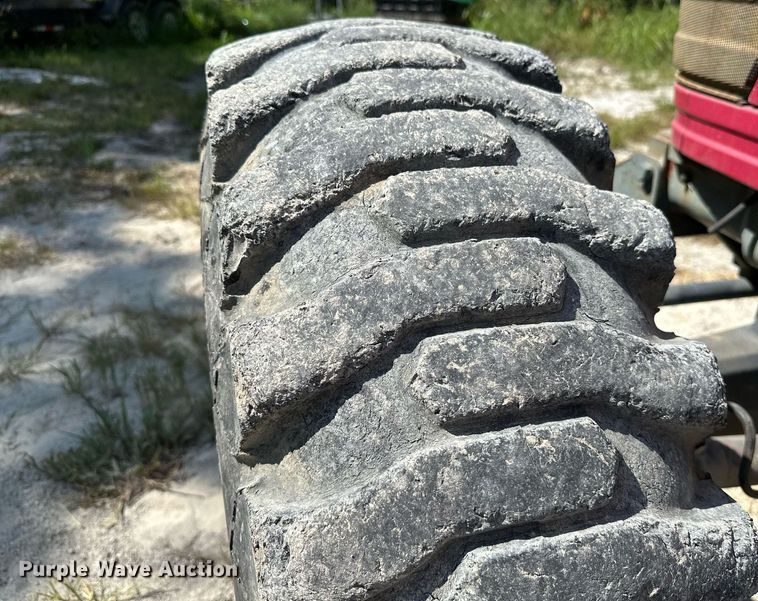 image for item OC9178 2004 Mahindra 6500  MFWD tractor