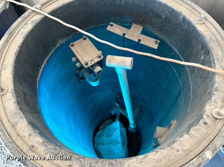 image for item OC9181 (7) Myers 24393D sewer grinder pits