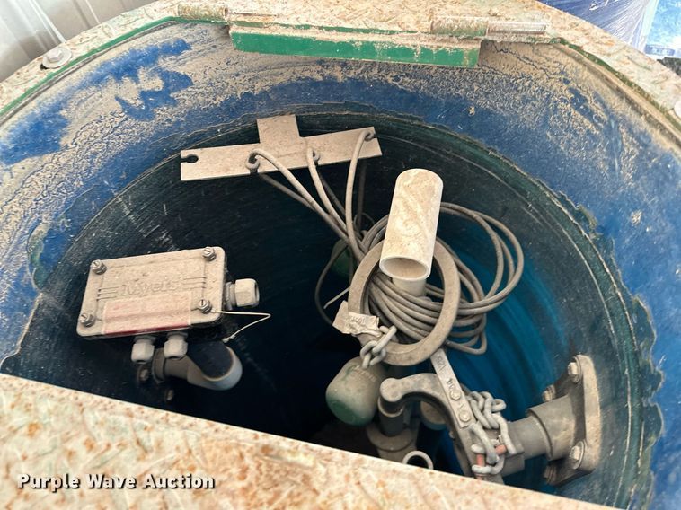 image for item OC9181 (7) Myers 24393D sewer grinder pits