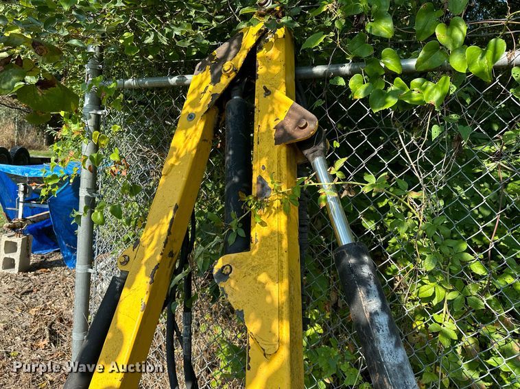 image for item OC9182 2007 Orsi River HD154S  side boom flail mower