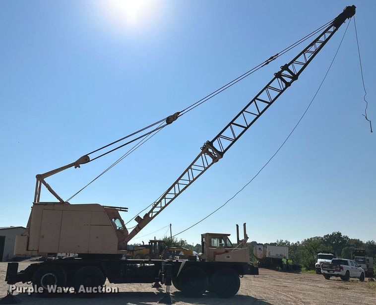 image for item OC9190 Link-Belt  HC-108B crane