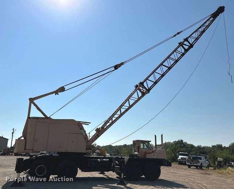 image for item OC9190 Link-Belt  HC-108B crane