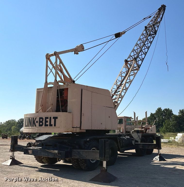 image for item OC9190 Link-Belt  HC-108B crane