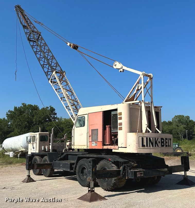 image for item OC9190 Link-Belt  HC-108B crane