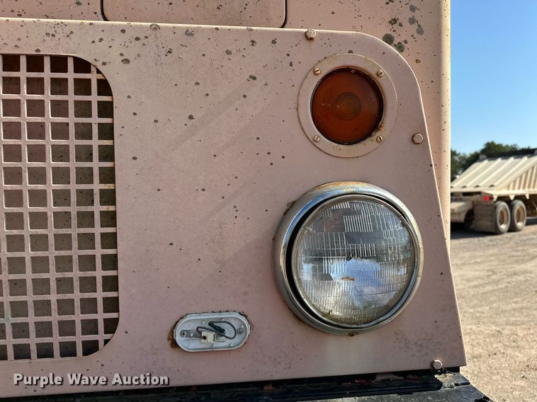 image for item OC9190 Link-Belt  HC-108B crane