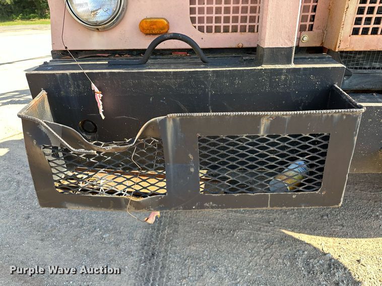 image for item OC9190 Link-Belt  HC-108B crane