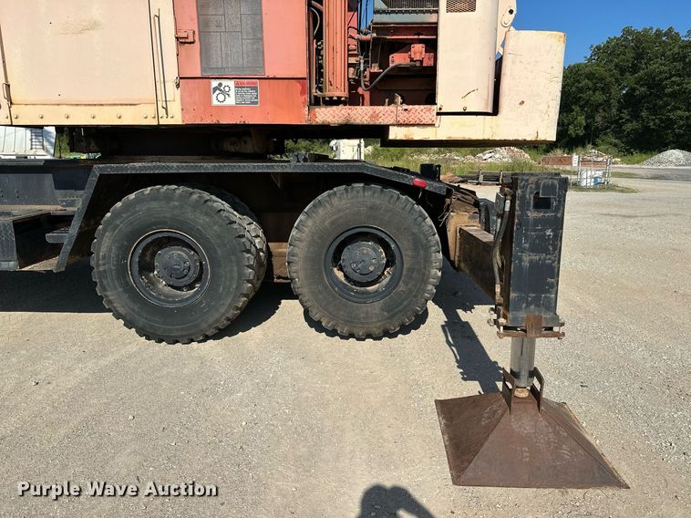 image for item OC9190 Link-Belt  HC-108B crane