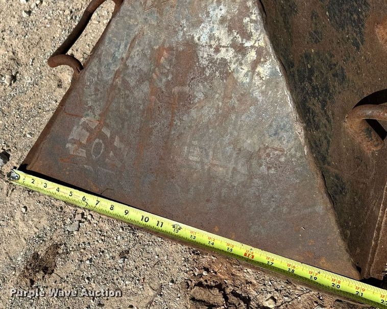 image for item OC9190 Link-Belt  HC-108B crane