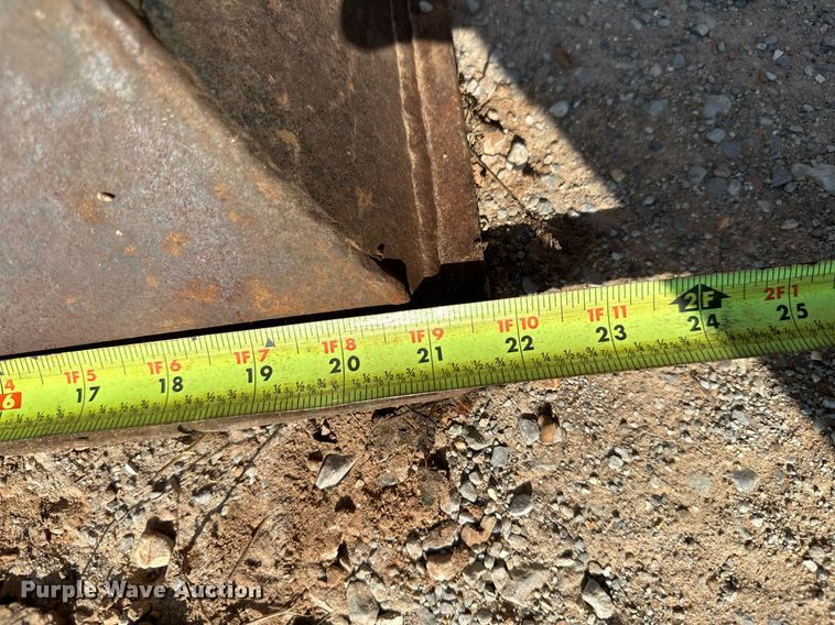 image for item OC9190 Link-Belt  HC-108B crane