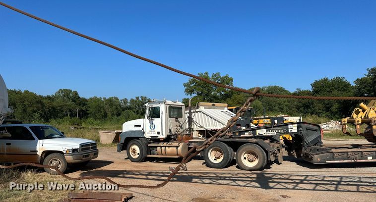 image for item OC9190 Link-Belt  HC-108B crane