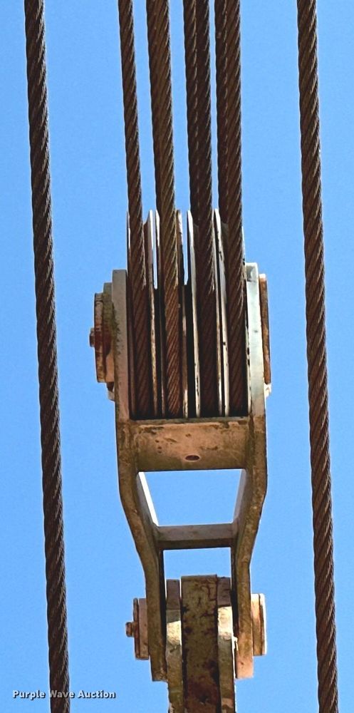 image for item OC9190 Link-Belt  HC-108B crane