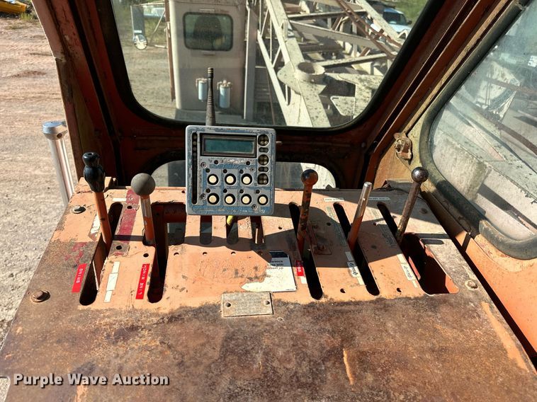 image for item OC9190 Link-Belt  HC-108B crane