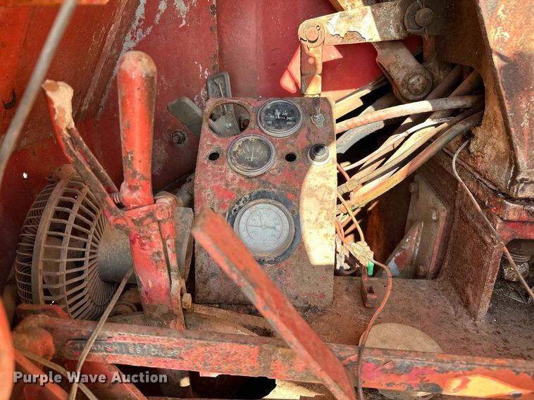 image for item OC9190 Link-Belt  HC-108B crane