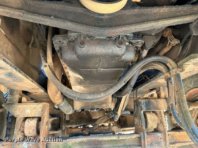 image for item OC9190 Link-Belt  HC-108B crane