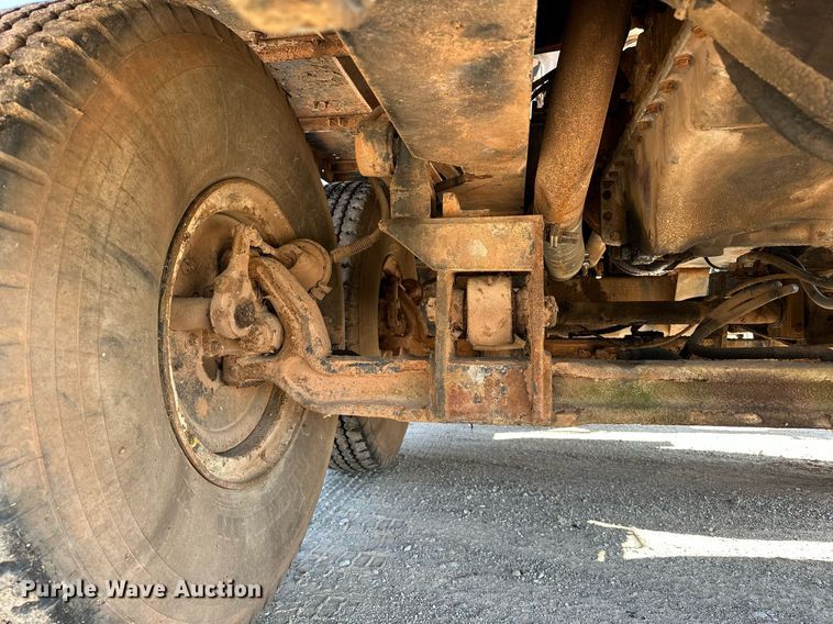 image for item OC9190 Link-Belt  HC-108B crane