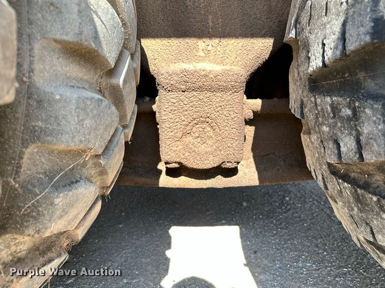 image for item OC9190 Link-Belt  HC-108B crane