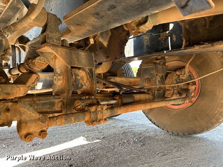 image for item OC9190 Link-Belt  HC-108B crane