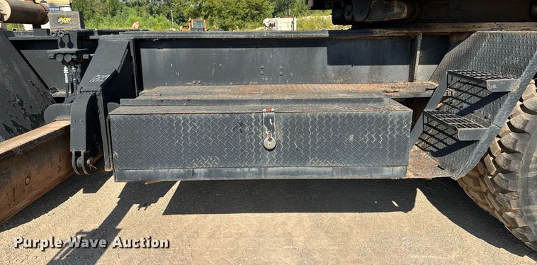 image for item OC9190 Link-Belt  HC-108B crane