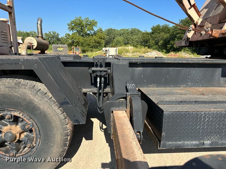 image for item OC9190 Link-Belt  HC-108B crane