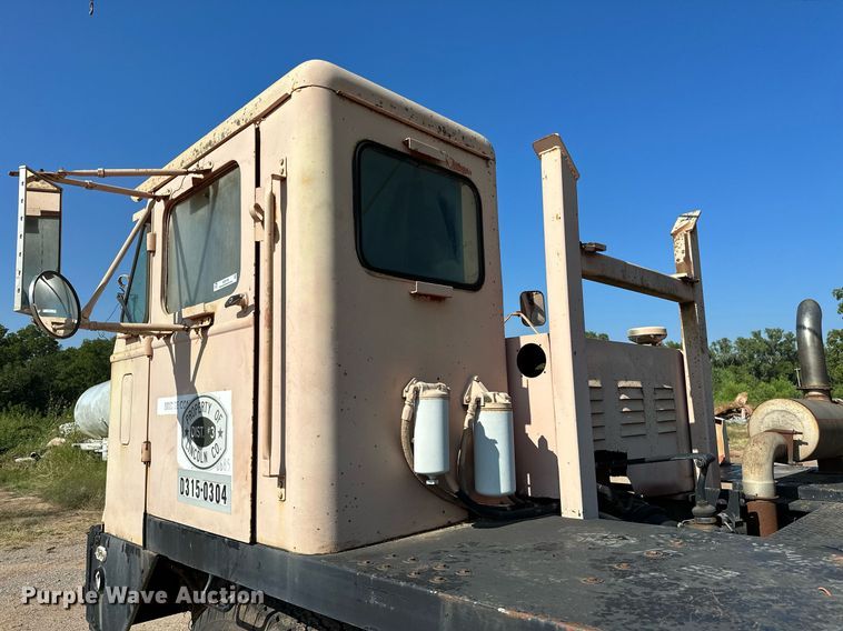 image for item OC9190 Link-Belt  HC-108B crane