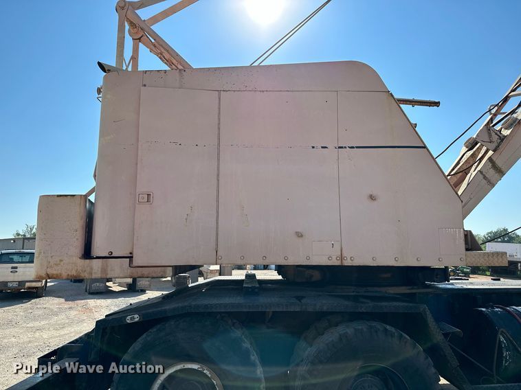 image for item OC9190 Link-Belt  HC-108B crane