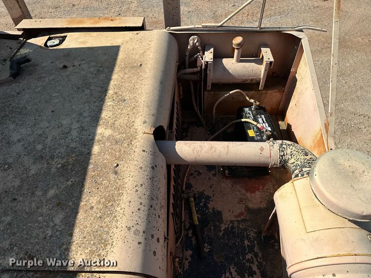 image for item OC9190 Link-Belt  HC-108B crane