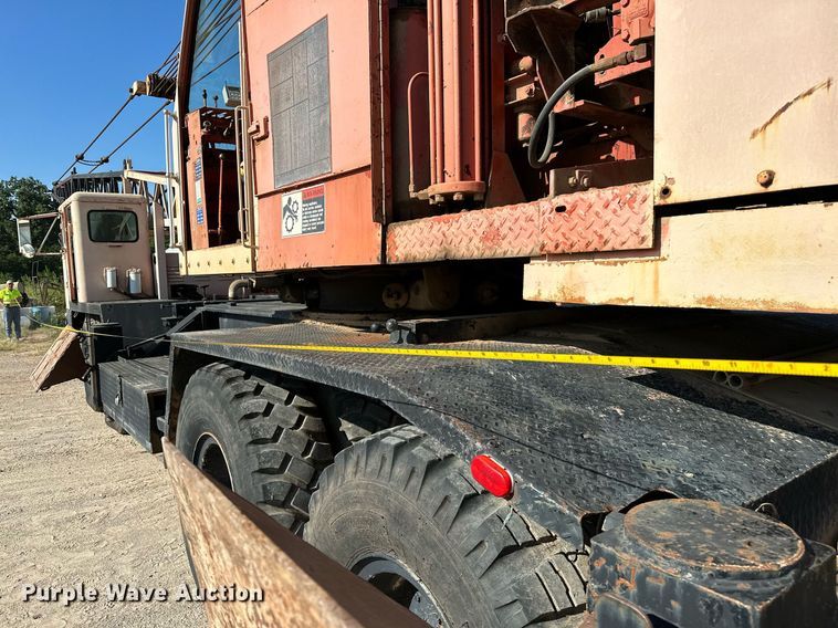 image for item OC9190 Link-Belt  HC-108B crane