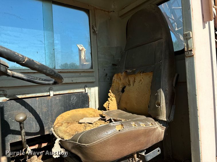 image for item OC9190 Link-Belt  HC-108B crane