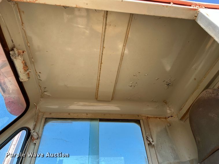 image for item OC9190 Link-Belt  HC-108B crane