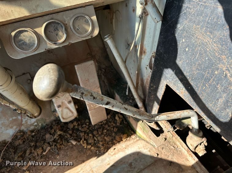 image for item OC9190 Link-Belt  HC-108B crane