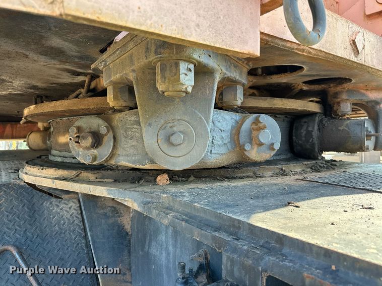 image for item OC9190 Link-Belt  HC-108B crane