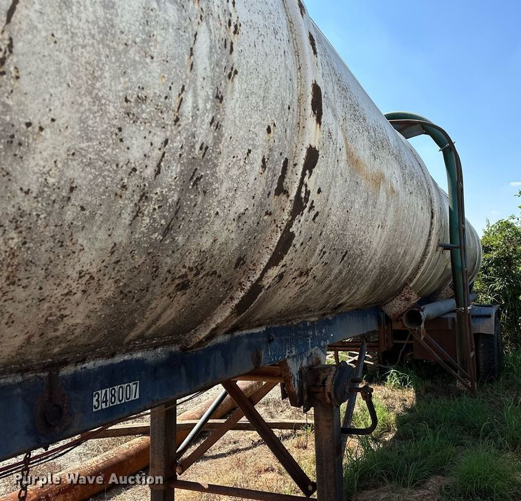 image for item OC9191 1973 MD Trailer Co. tank trailer