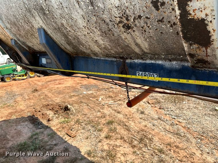 image for item OC9191 1973 MD Trailer Co. tank trailer