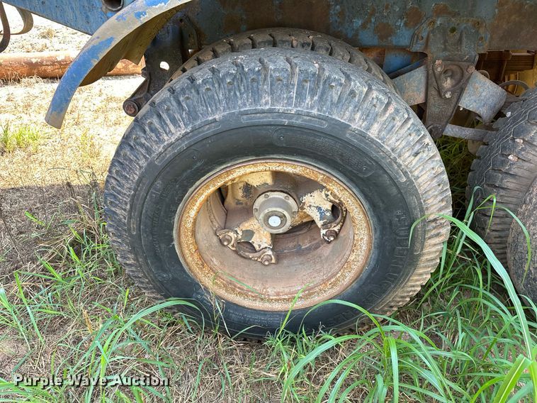 image for item OC9191 1973 MD Trailer Co. tank trailer