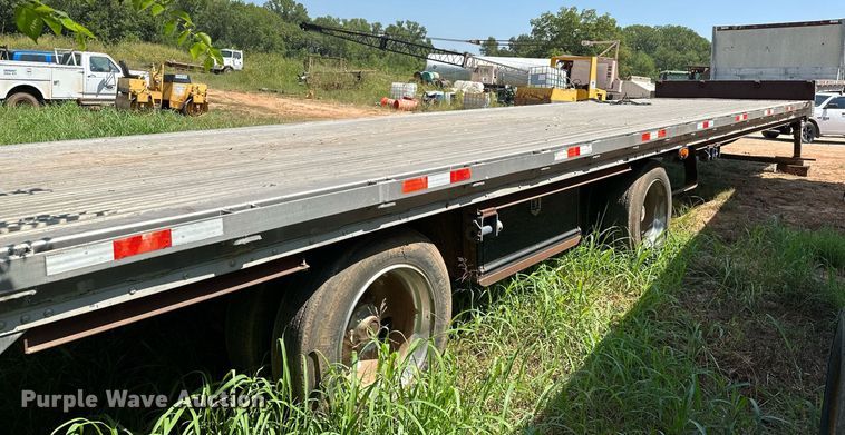 image for item OC9193 1995 Boyd 9101 drop deck trailer