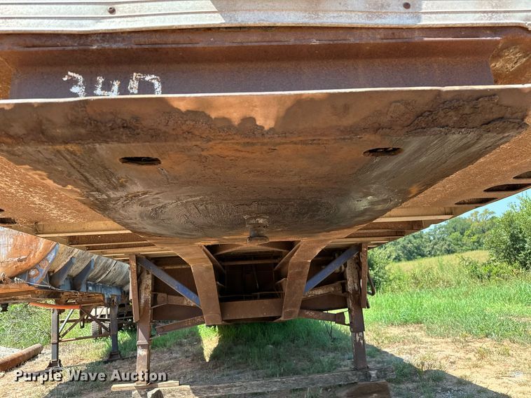 image for item OC9193 1995 Boyd 9101 drop deck trailer